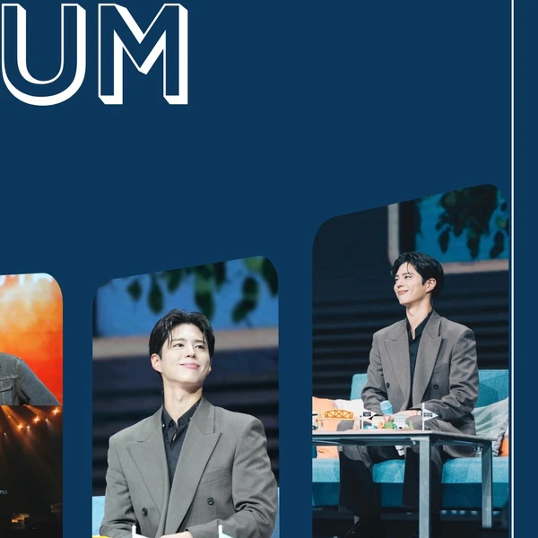 Popular photo full of fans’ love for Park Bogum