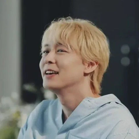 The most loved look of Park Yoochun today