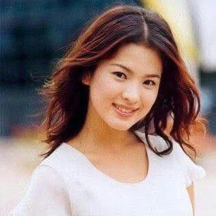 充滿粉絲愛的宋慧喬人氣照片