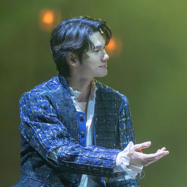 充滿粉絲愛的邕聖祐人氣照片