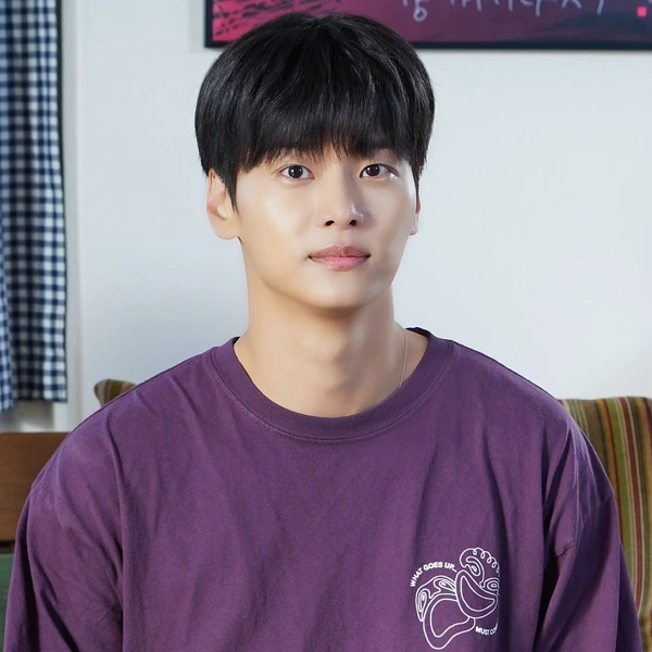 Popular photo full of fans’ love for Cha Hakyeon (N)