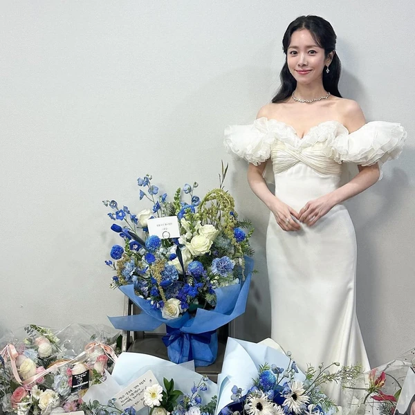 Popular photo full of fans’ love for Han Jimin