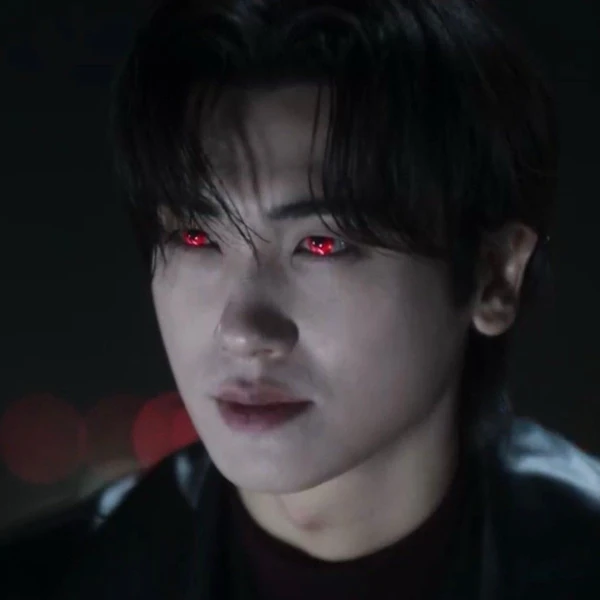 Popular photo full of fans’ love for Park Hyungsik