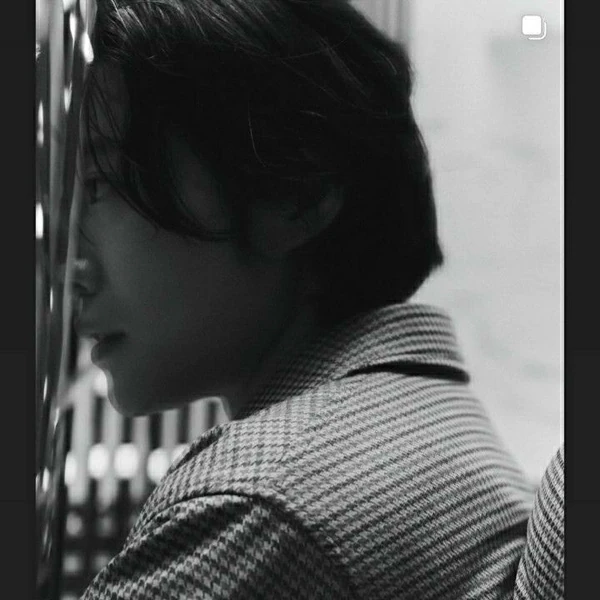 Popular photo full of fans’ love for Lee Jongwon
