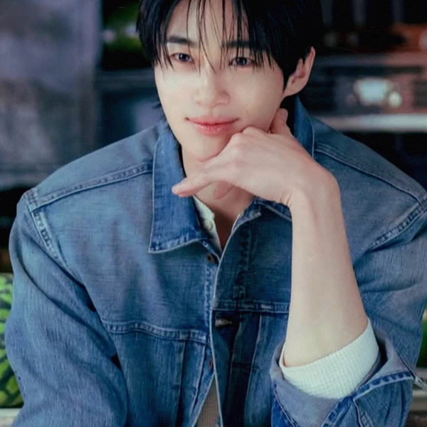 The most loved look of Byeon Wooseok today