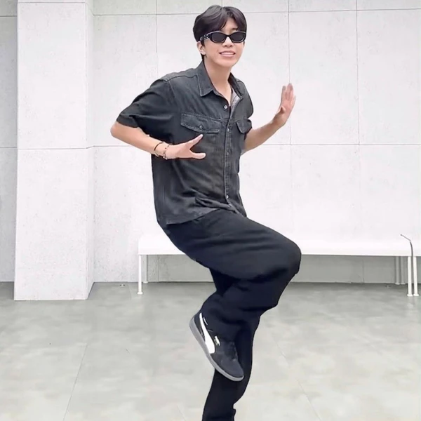 The most loved look of Lim Youngwoong today