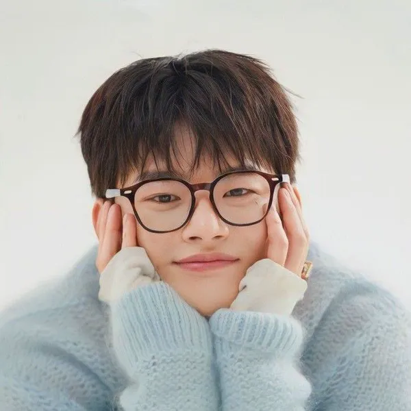 The most loved look of Seo Inguk today