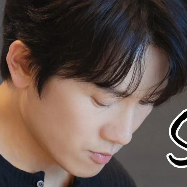Popular photo full of fans’ love for Ji Sung