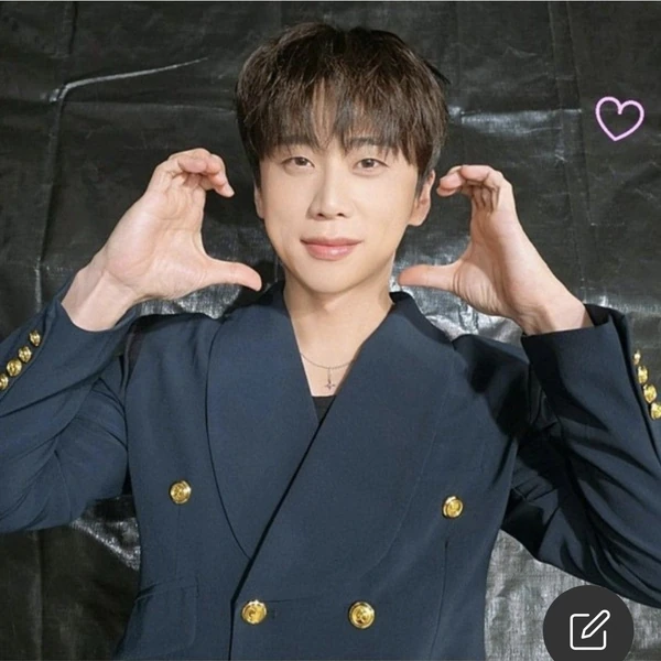 The most loved look of Namgung Jin today