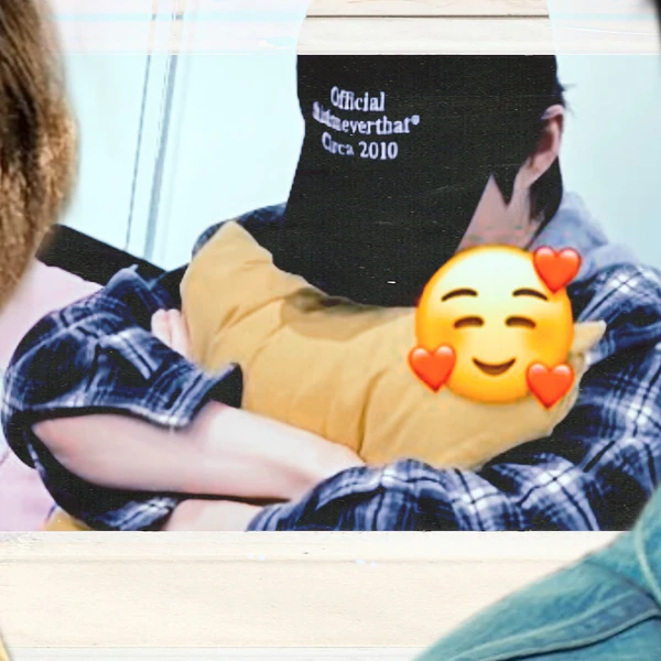 Popular photo full of fans’ love for Byeon Wooseok