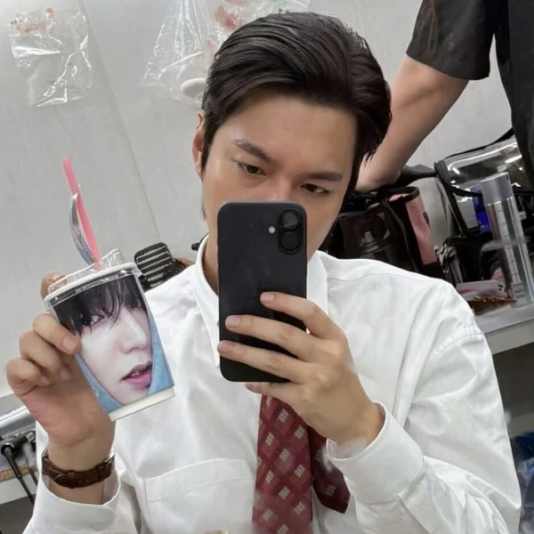 Popular profile image of Lee Minho selected by vote