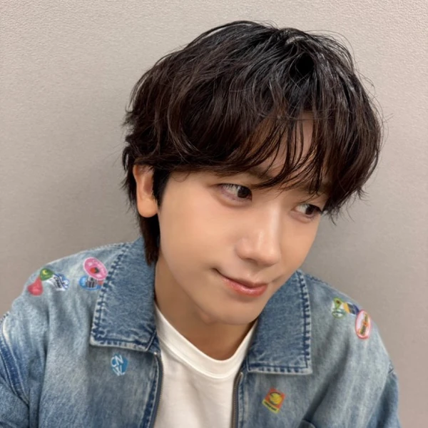 The most loved look of Park Hyungsik today