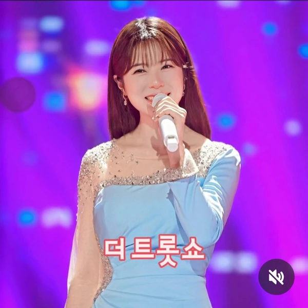 The most loved look of Yang Jieun today