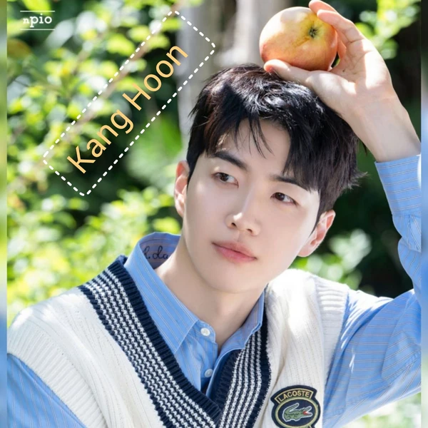 Popular photo full of fans’ love for Kang Hoon