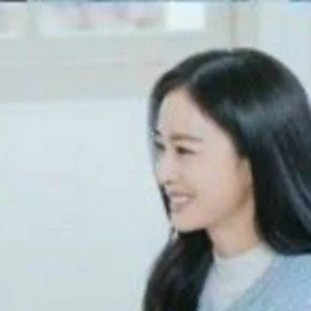 The most loved look of Kim Taehee today