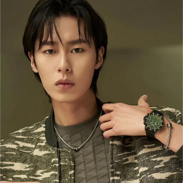 The most loved look of Lee Jaewook today