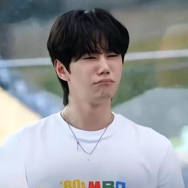 The most loved look of Lee Junyoung today