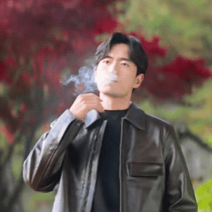Popular photo full of fans’ love for Lee Jinwook