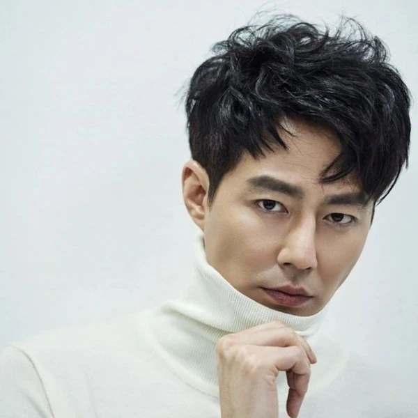 Popular photo full of fans’ love for Jo Insung
