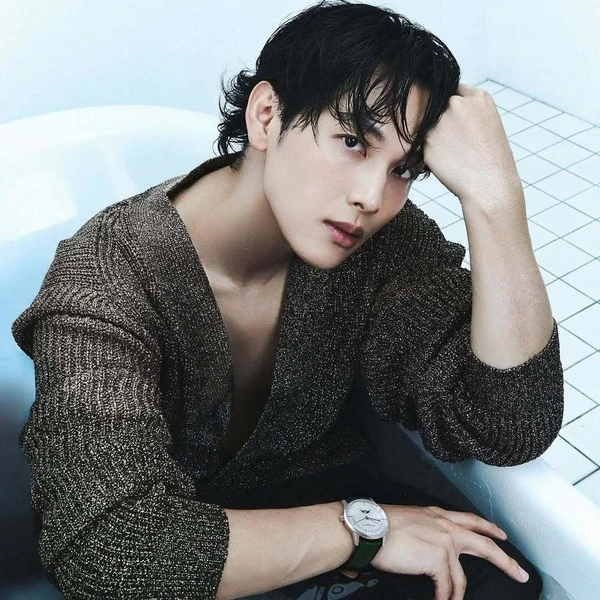 Top moment of Yim Siwan chosen by fans