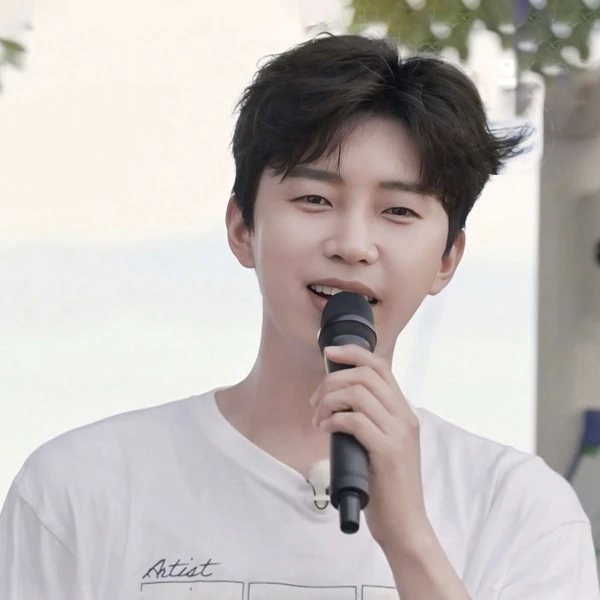 The most loved look of Lim Youngwoong today