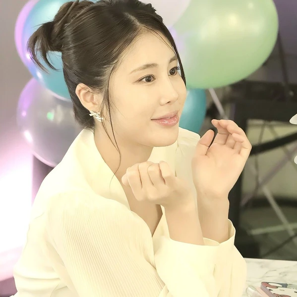 Top moment of Kim Soyou chosen by fans