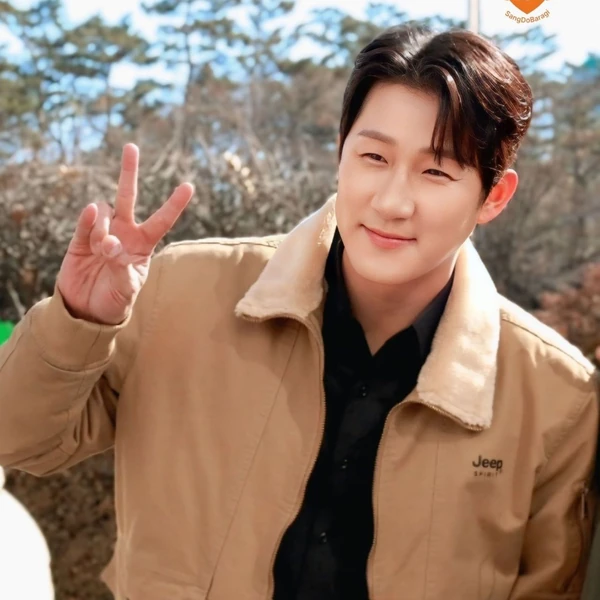The most loved look of Na Sangdo today