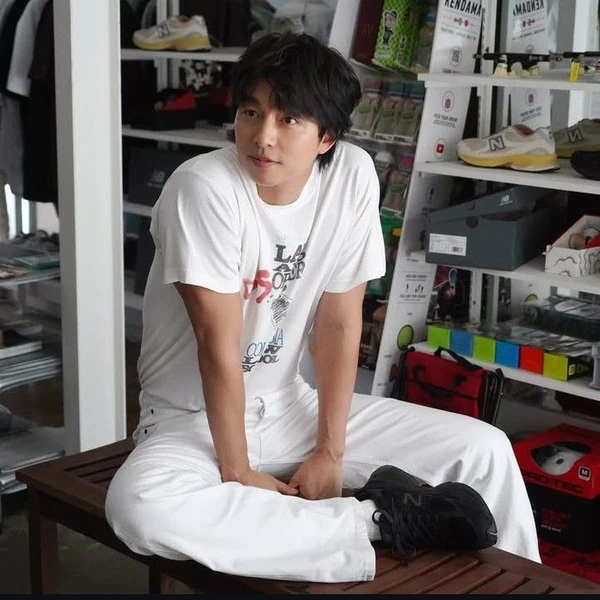 The most loved look of Gong Yoo today