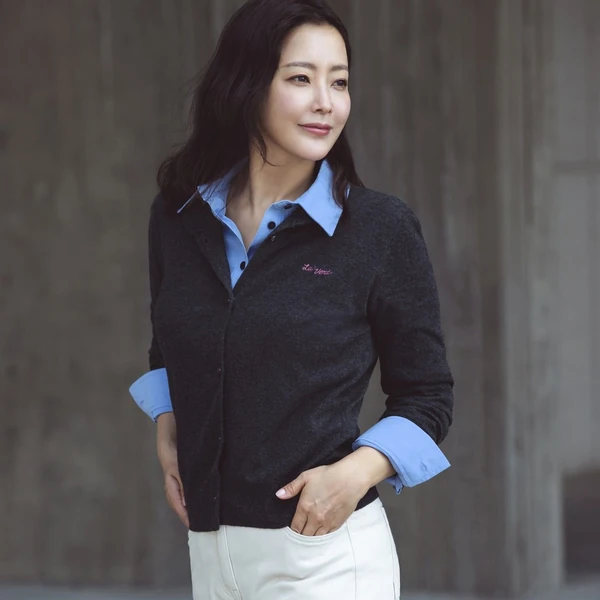 Popular photo full of fans’ love for Kim Heesun
