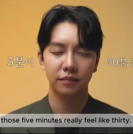 The most loved look of Lee Seunggi today