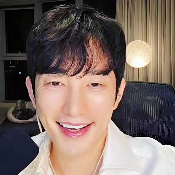 Popular photo full of fans’ love for Park Sihoo