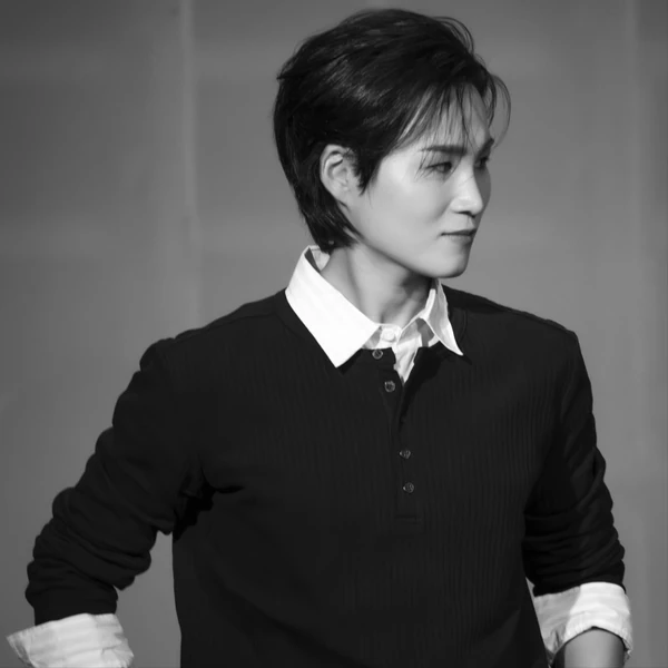 The most loved look of Kim Heejae today