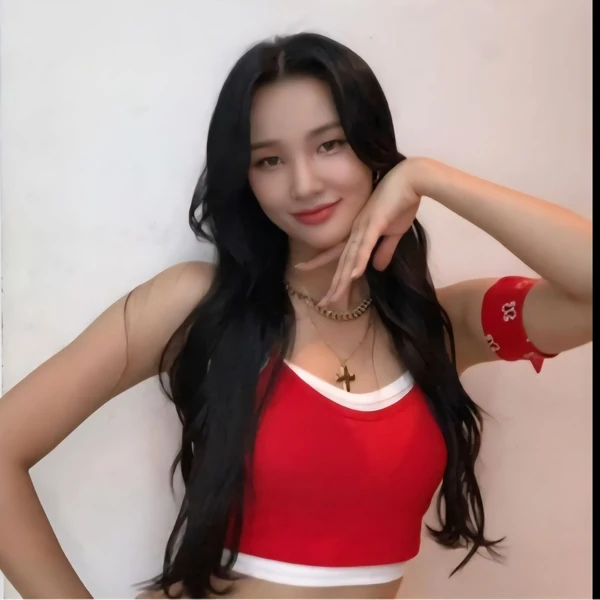 The most loved look of Hwang WooLim today
