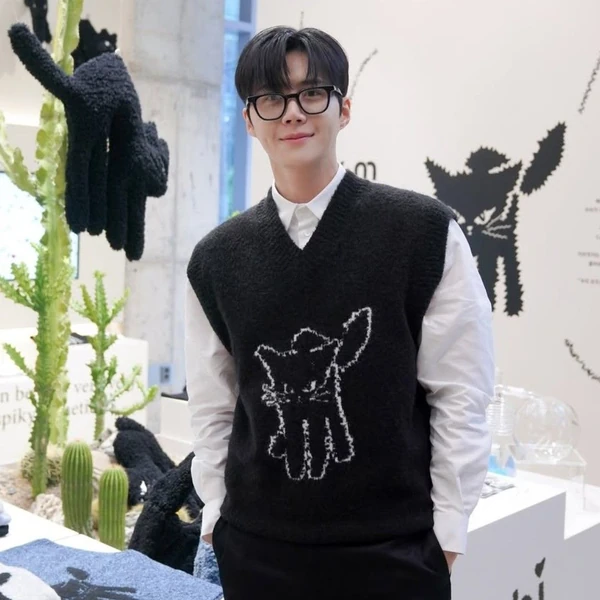 Popular profile photo of Kim Seonho loved by fans