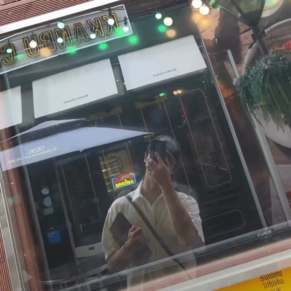 Popular photo full of fans’ love for Kim Mujun