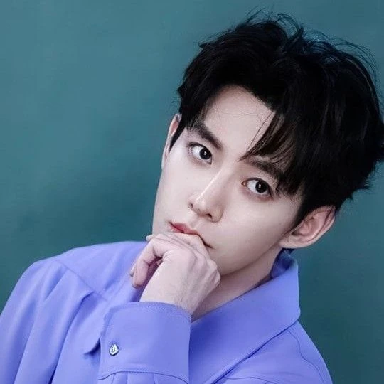The most loved look of Deng Wei today