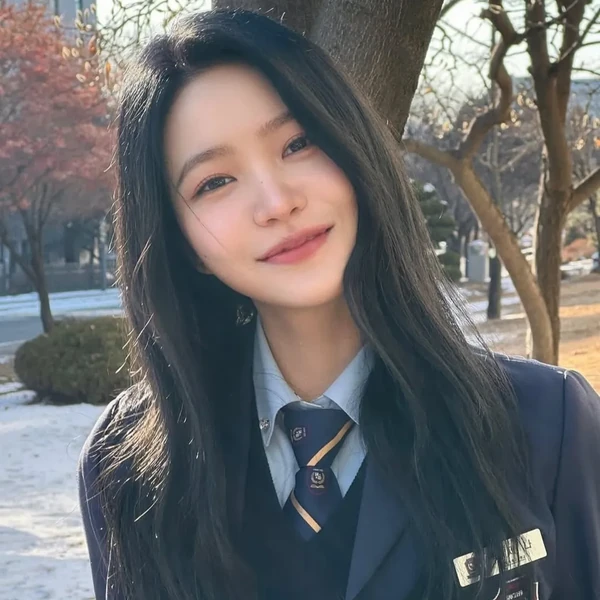 The most loved look of Yeri (1999) today