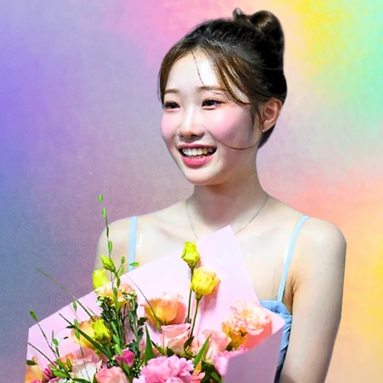 The most loved look of Jung Seojoo today