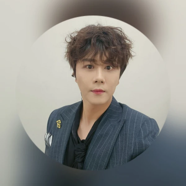 The most loved look of Jin Haesung today