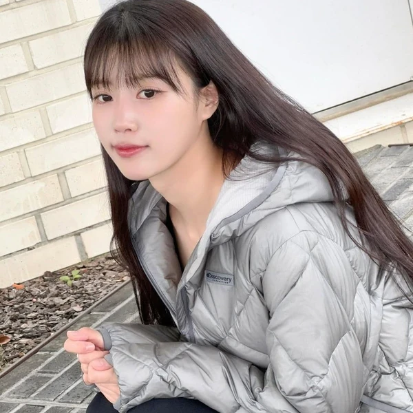 The most loved look of Lee Mijoo today
