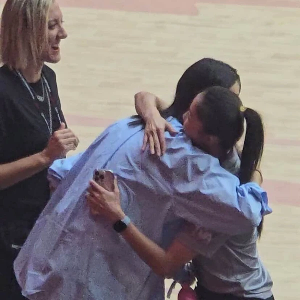 Popular photo full of fans’ love for Kim Yeonkoung