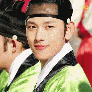 The most loved look of Yim Siwan today