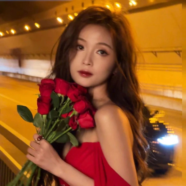 Popular photo full of fans’ love for Wu Xuanyi