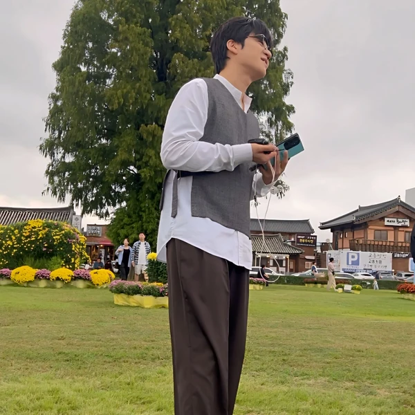 The most loved look of Park Jihoo (Mr. Trot 3) today