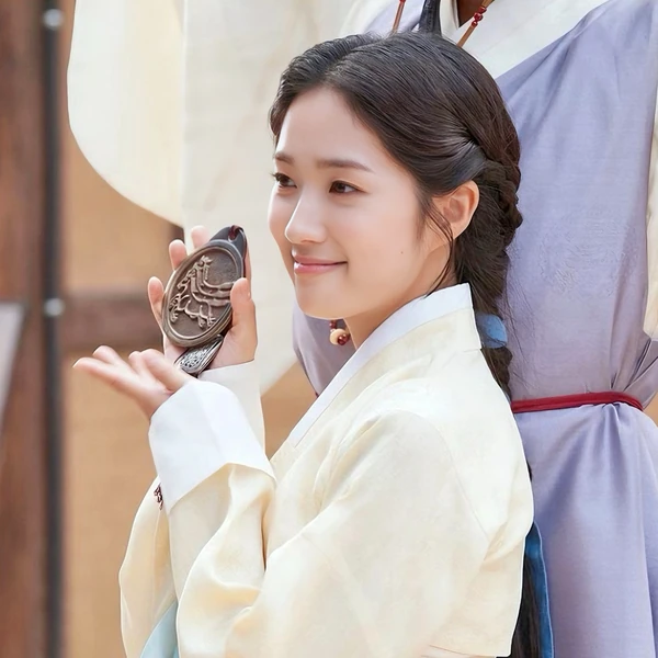 Top moment of Kim Hyeyoon selected by the fandom