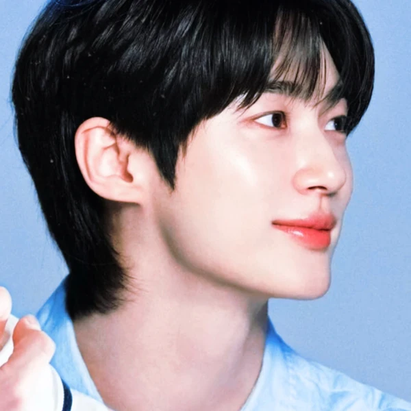 Popular photo full of fans’ love for Byeon Wooseok