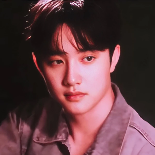 Penampilan Doh Kyungsoo (D.O.) yang paling disukai hari ini