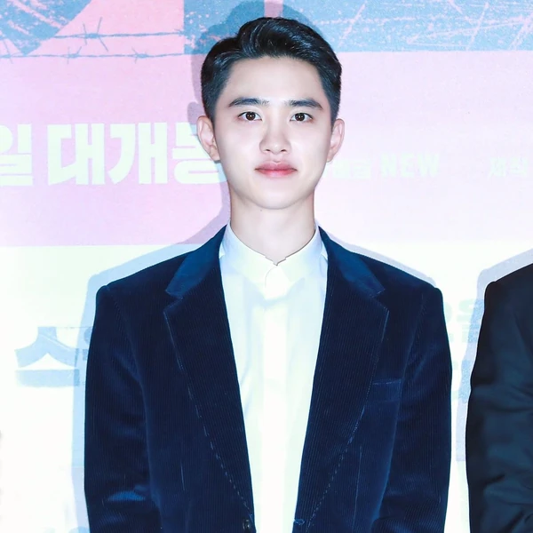 Penampilan Doh Kyungsoo (D.O.) yang paling disukai hari ini