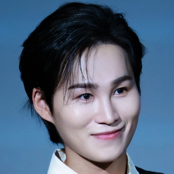 充滿粉絲愛的金熙栽人氣照片