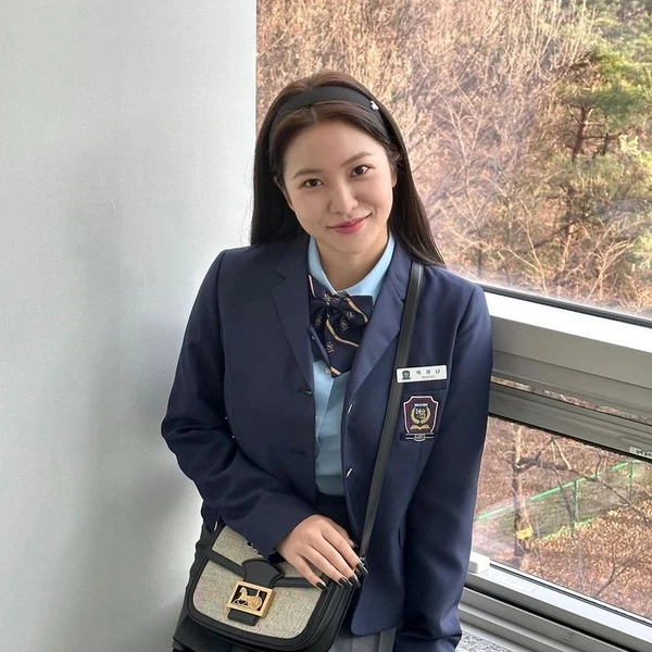 Popular photo full of fans’ love for Yeri (1999)